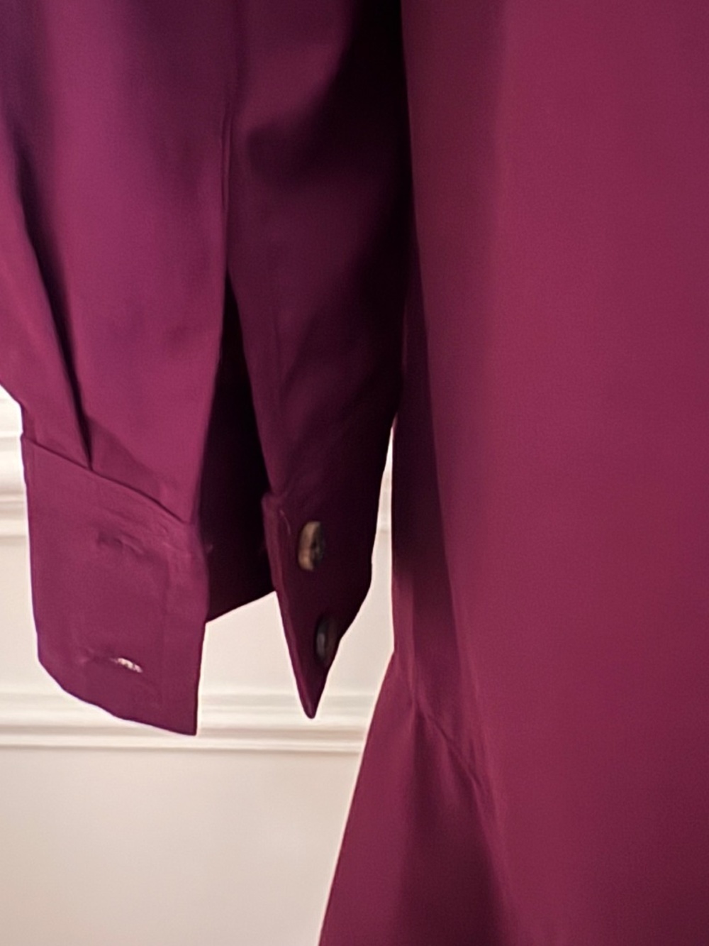 Tuckernuck Shirt Dress "Callahan" XS Wine Crepe Ruffle Relax Fit Stretch - Picture 6 of 11